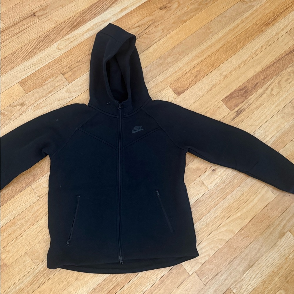 Kids Black Nike Tech